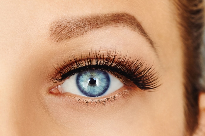 Dr. DeJoseph's meticulous care guides you through a strategic and tailored brow lift recovery timeline.