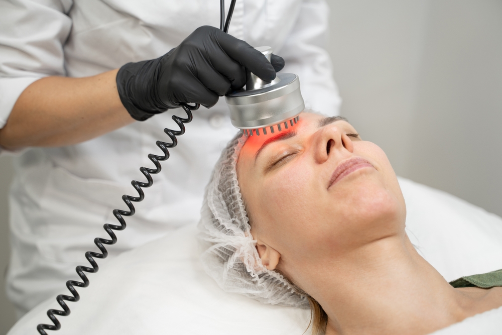Ultra Red Light Therapy is the latest form of skin therapy that helps rapidly treat signs of aging, damage, and pigmentation.